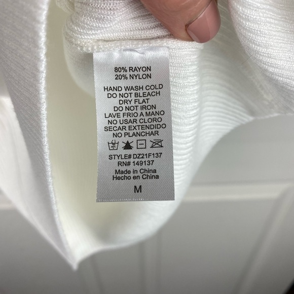 Double Zero Ribbed Top with Puff Sleeves - Picture 6 of 6